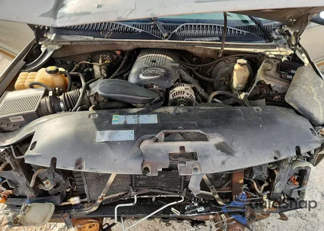 2002 Chevrolet Silverado C1500 z USA, uszkodzony, nr VIN 2GCEC19T521135482